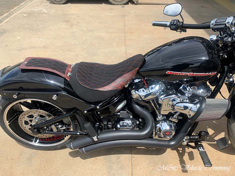 Harley-Davidson Breakout 2021